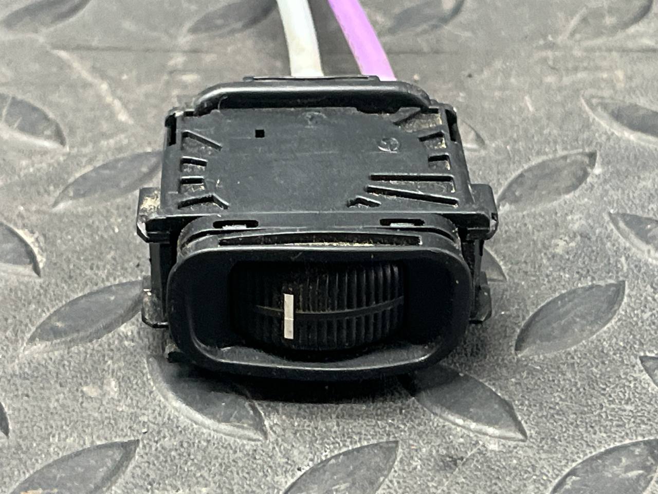 Кнопка корректора фар Mercedes C/W203 2000-2008