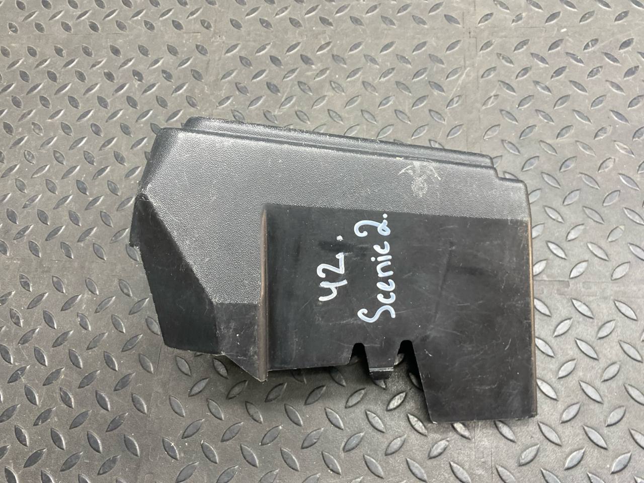 Крышка блока предохранителей Renault Scenic/2 2003-2009