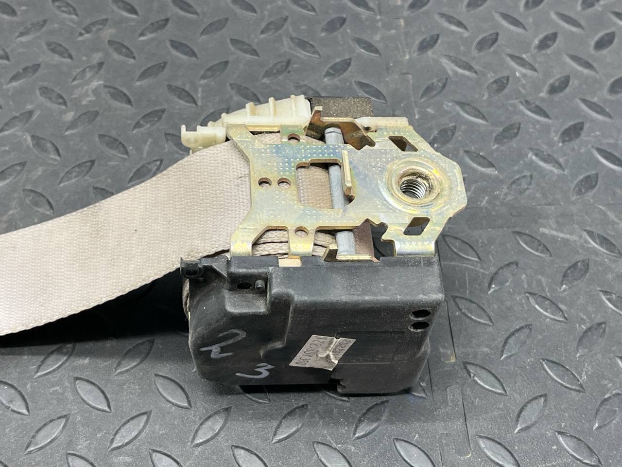 Ремень безопасности передний правый Ford Mondeo/3 2000-2007