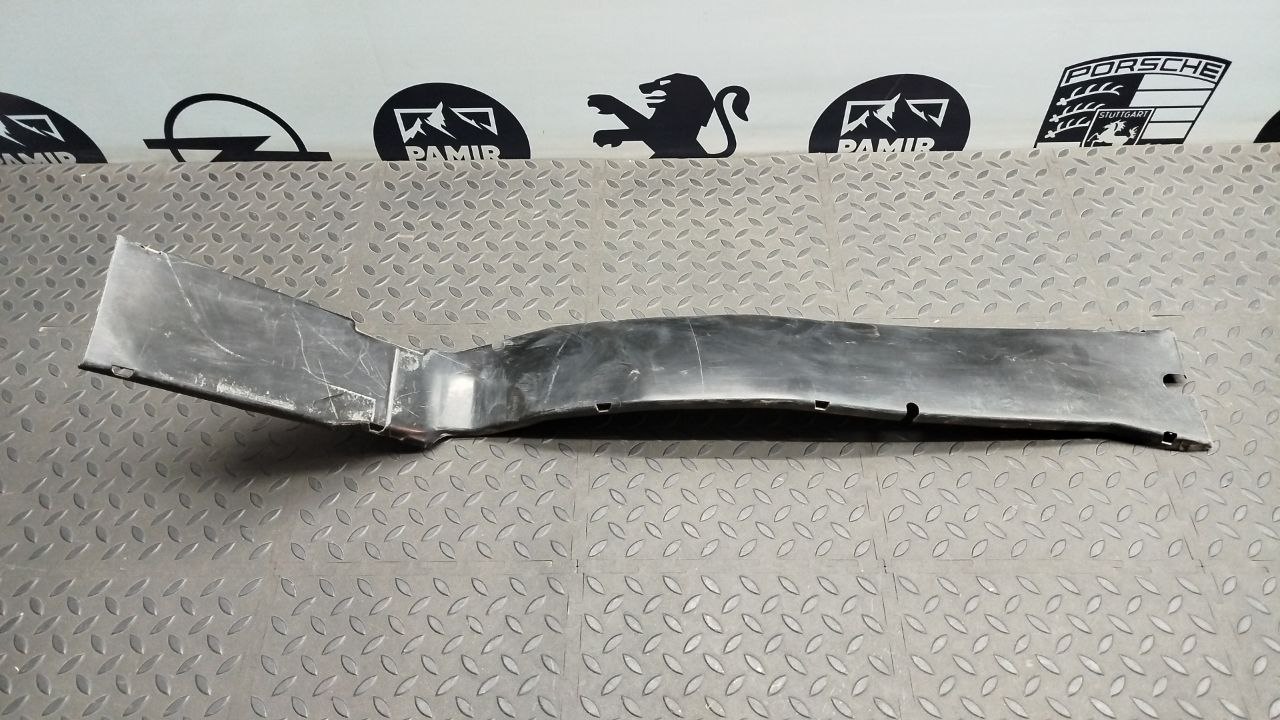 Канал для кабеля Mercedes C/W202 1993-2001