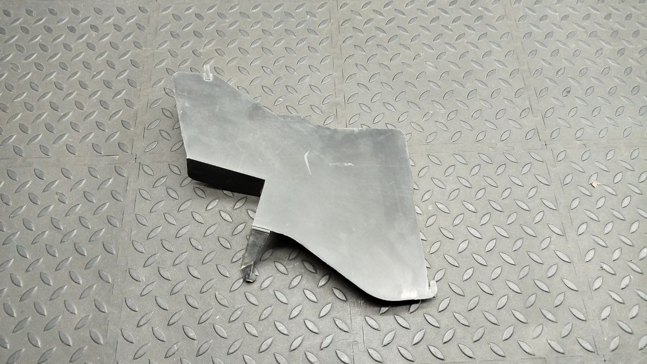 Канал для кабеля Mercedes C/W202 1993-2001