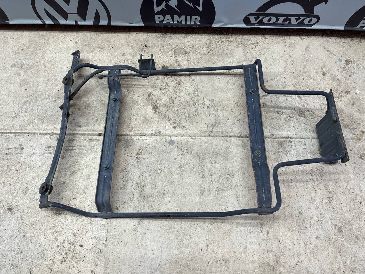 Кронштейн радиатора Hyundai Santa Fe/2 2005-2012