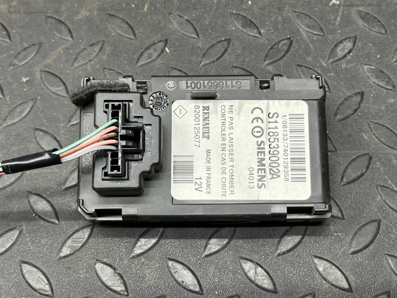 Замок зажигания Renault Scenic/2 2003-2009