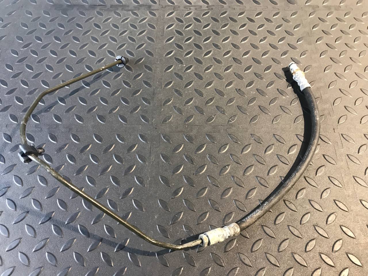 Трубка цилиндра сцепления Opel Vectra/C 2002-2008