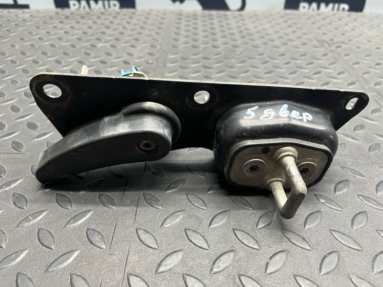 Ручка двери багажника правая Peugeot Expert/2 2007-2016