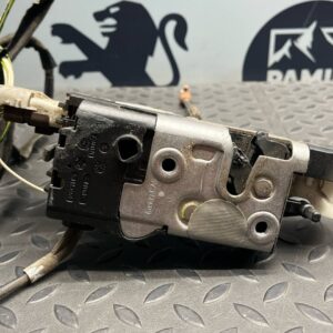 Замок двери багажника левый Peugeot Expert/2 2007-2016