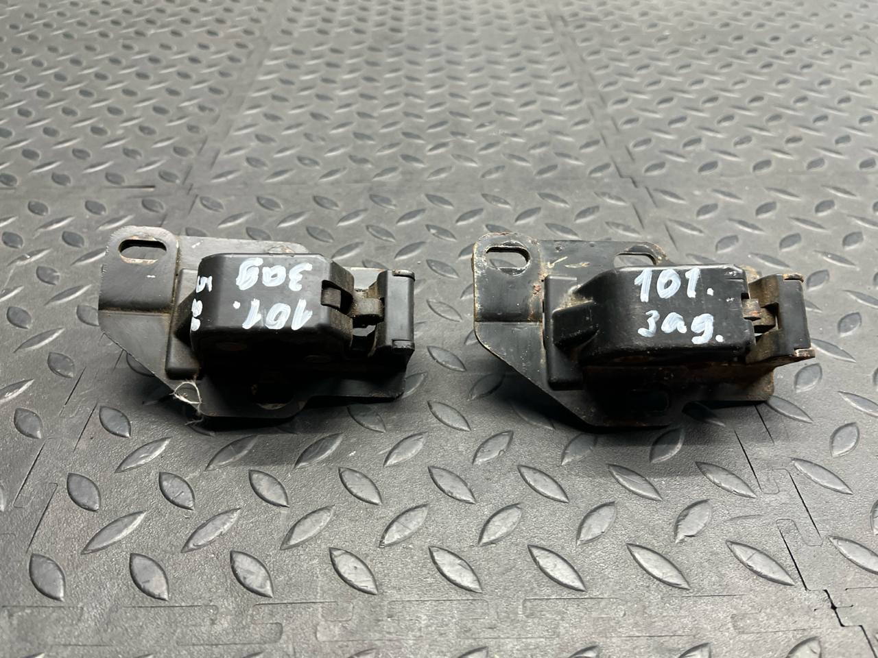 Замок двери багажника Peugeot Expert/2 2007-2016