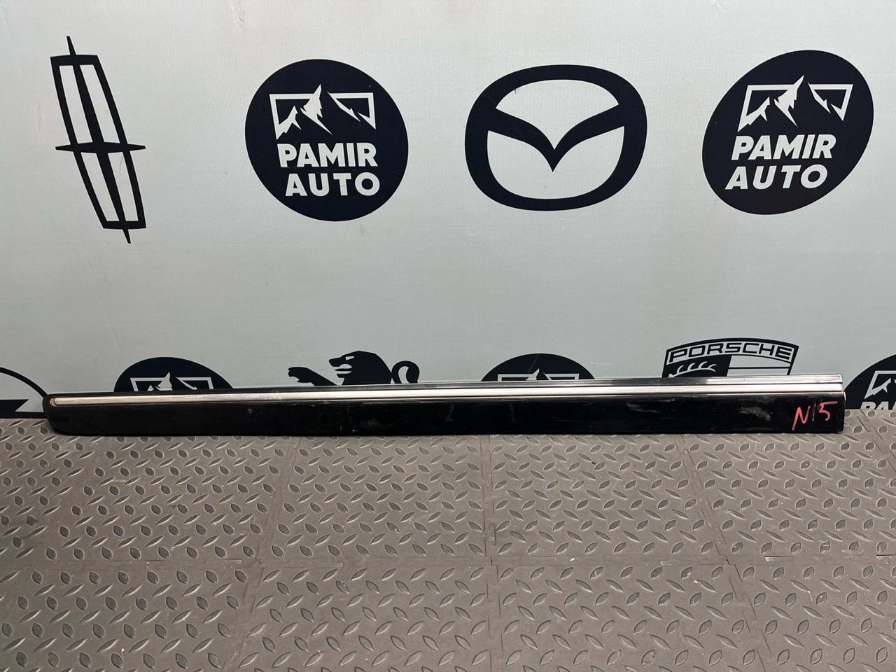 Молдинг двери передний левый Mercedes B/W245 2005-2011