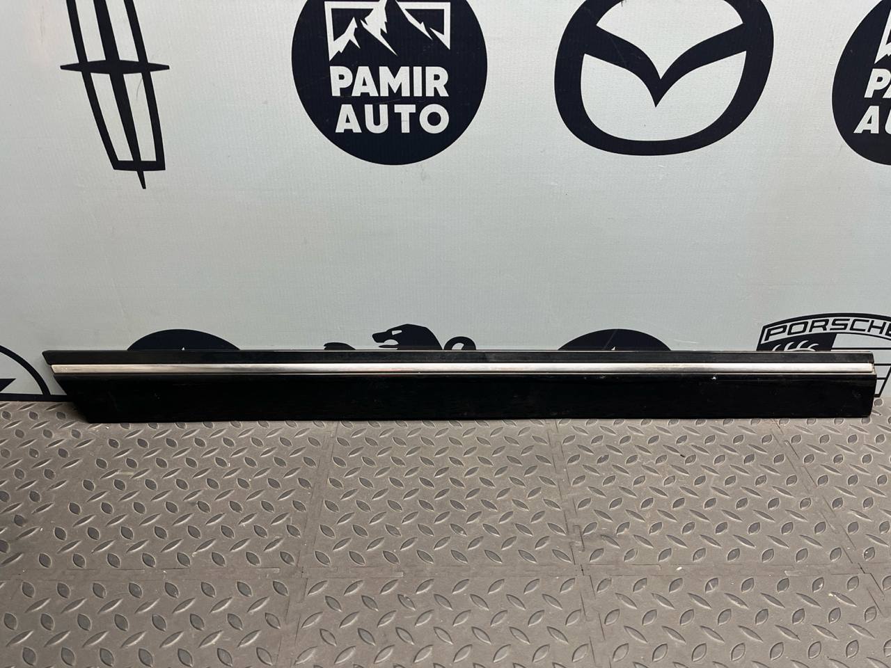 Молдинг двери задний правый Mercedes B/W245 2005-2011