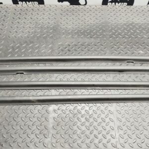 Уплотнитель двери Opel Astra/H 2004-2014