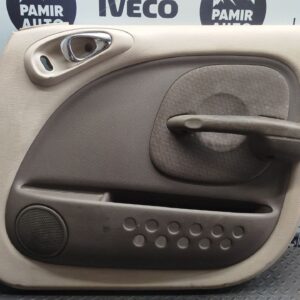 Обшивка двери передняя правая Chrysler PT Cruiser 2000-2010