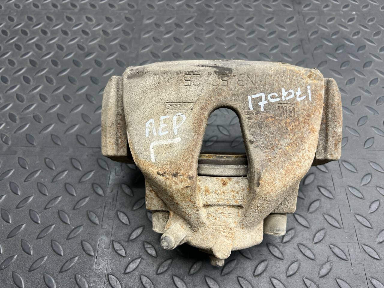 Суппорт передний левый Opel Astra/H 2004-2014