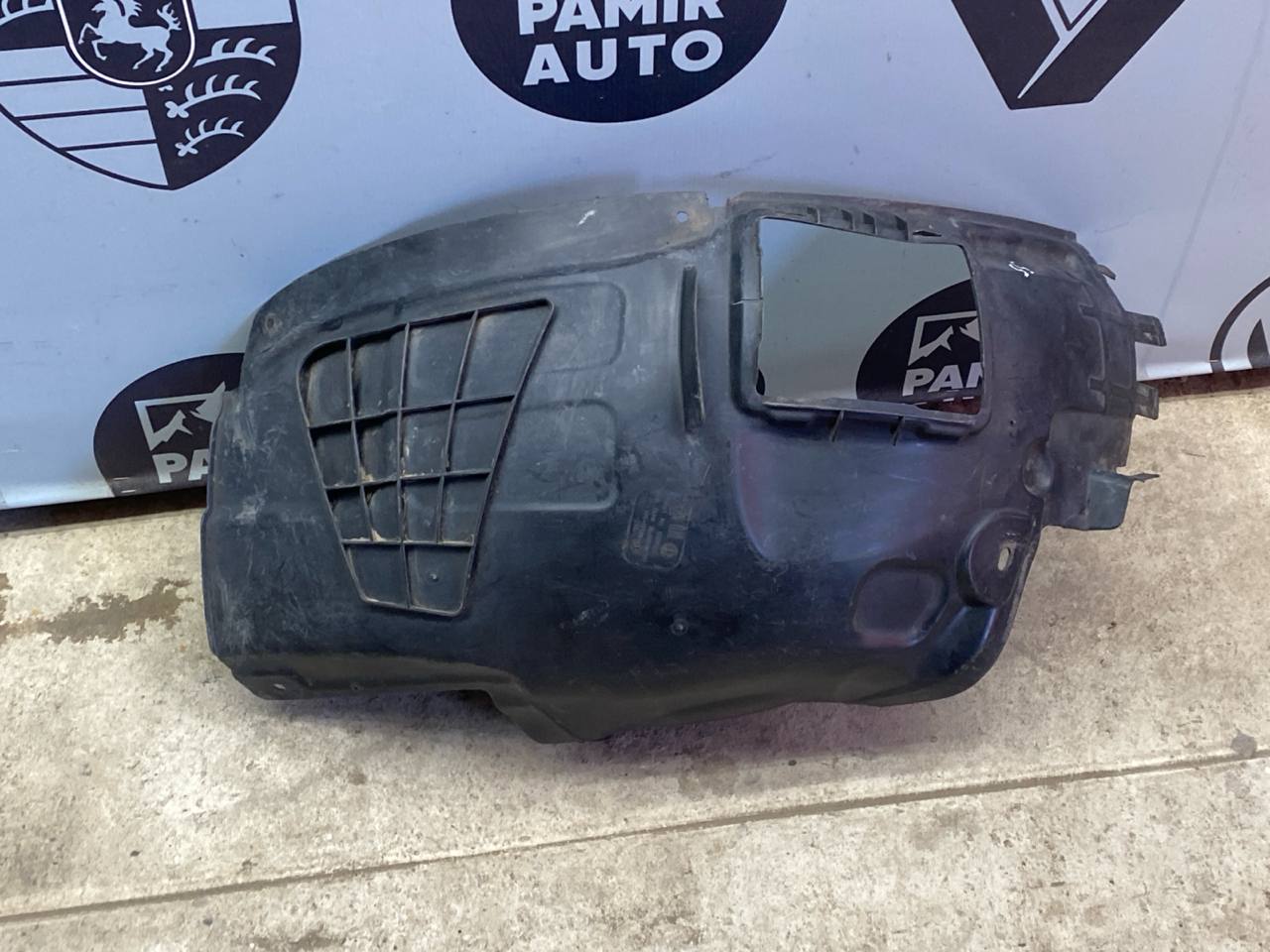 Локер (Подкрылок) передний правый Opel Zafira/B 2005-2014