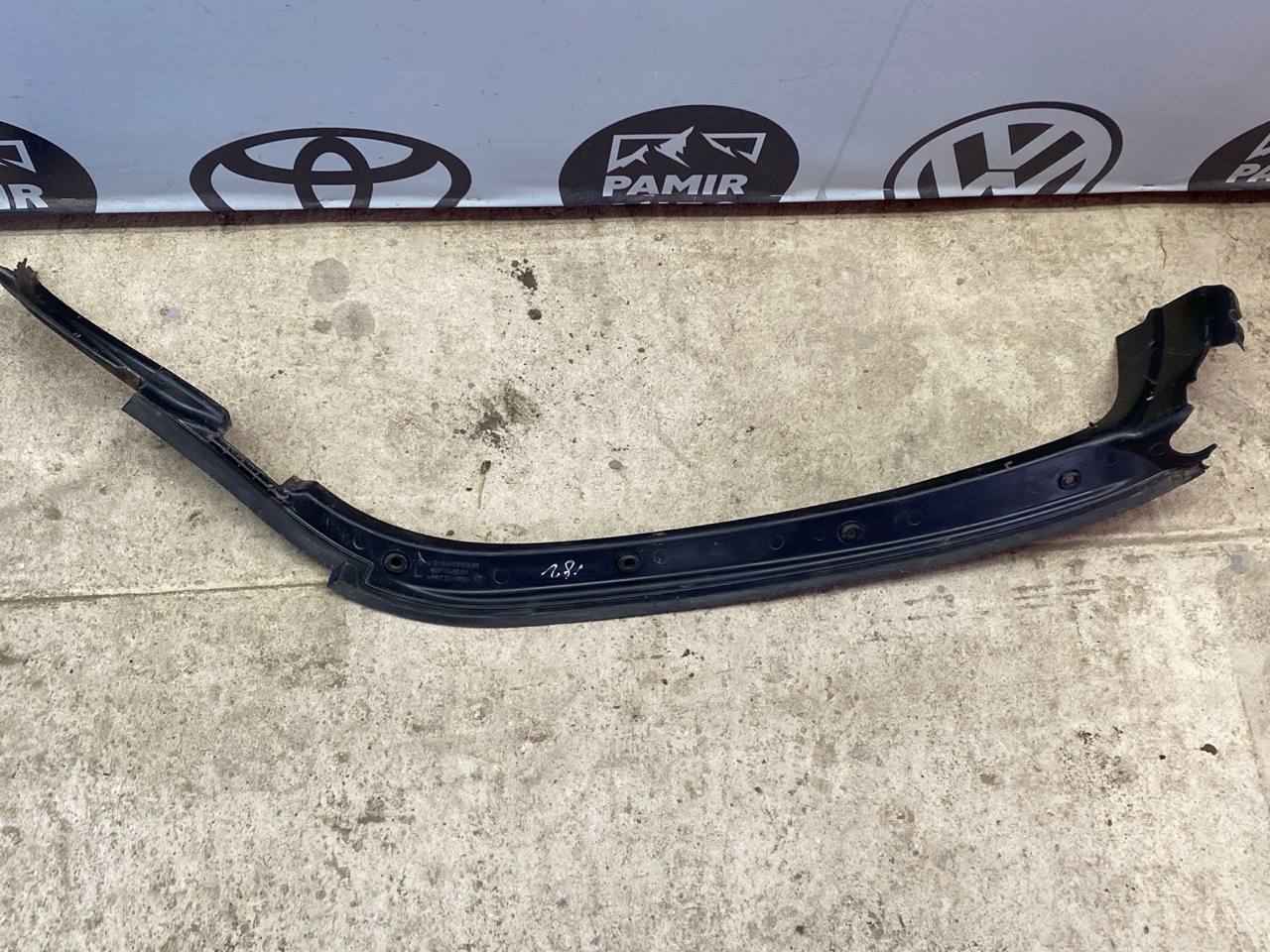 Обшивка багажника левая Mercedes E/W211 2002-2009