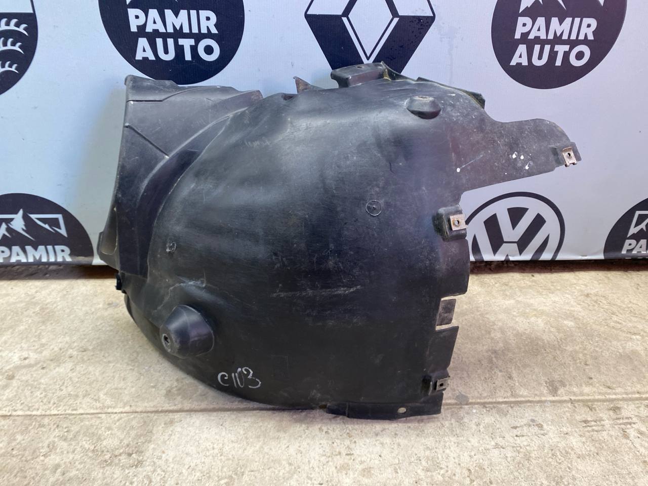 Локер (Подкрылок) передний правый Mercedes C/W203 2000-2008