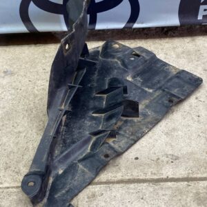 Локер (Подкрылок) передний левый BMW 3/E90 2004-2013