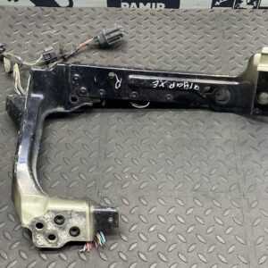 Кронштейн фары левый Jaguar XE 2015-н.в.