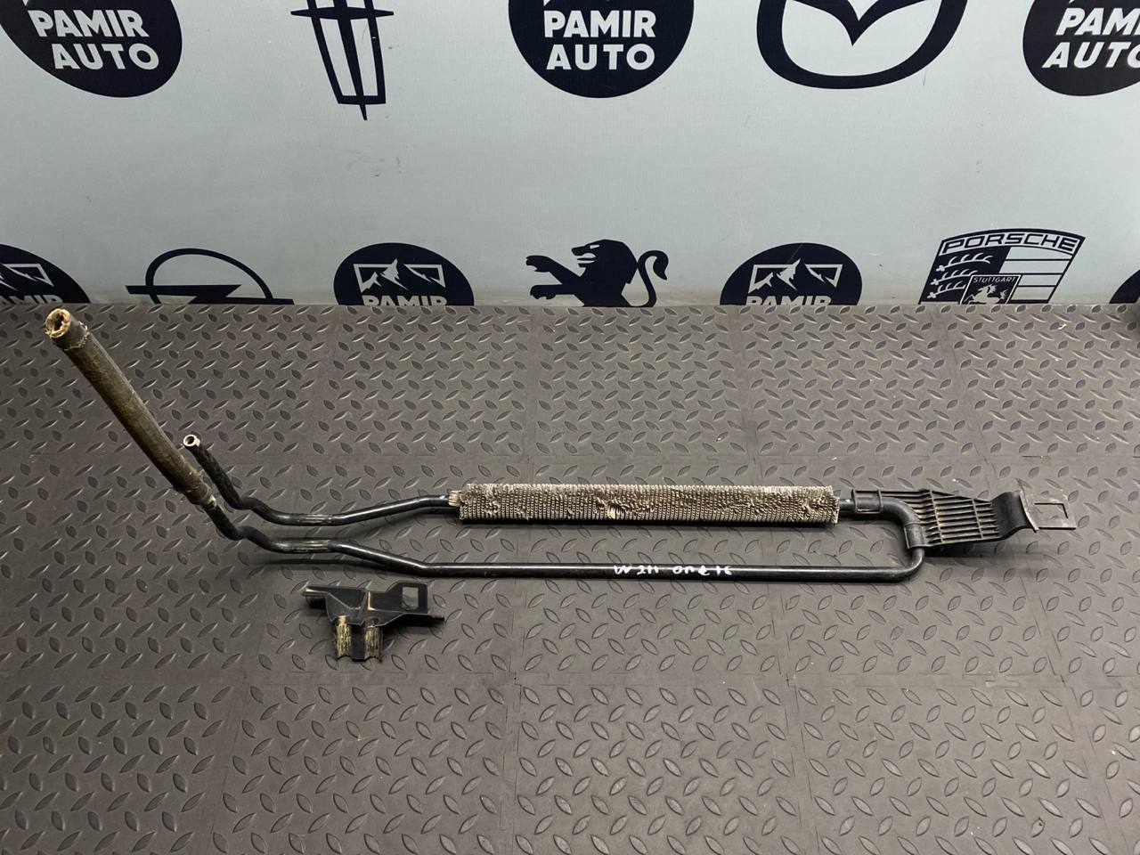 Радиатор ГУР Mercedes E/W211 2002-2009