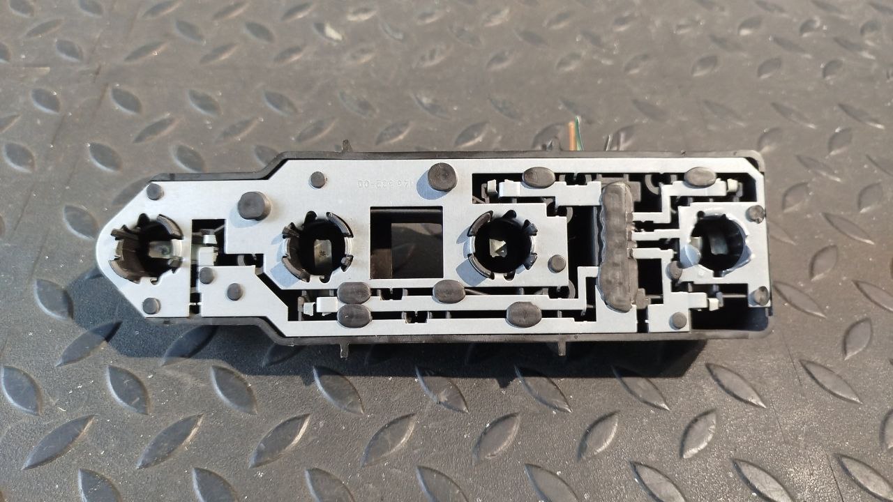 Плата заднего фонаря Mercedes C/W202 1993-2001