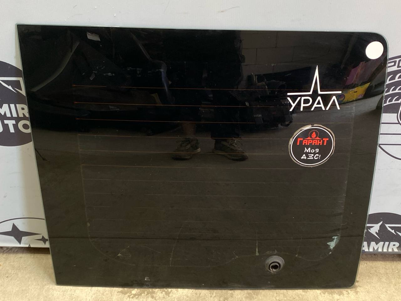 Стекло двери багажника правое Ford Transit 2000-2006