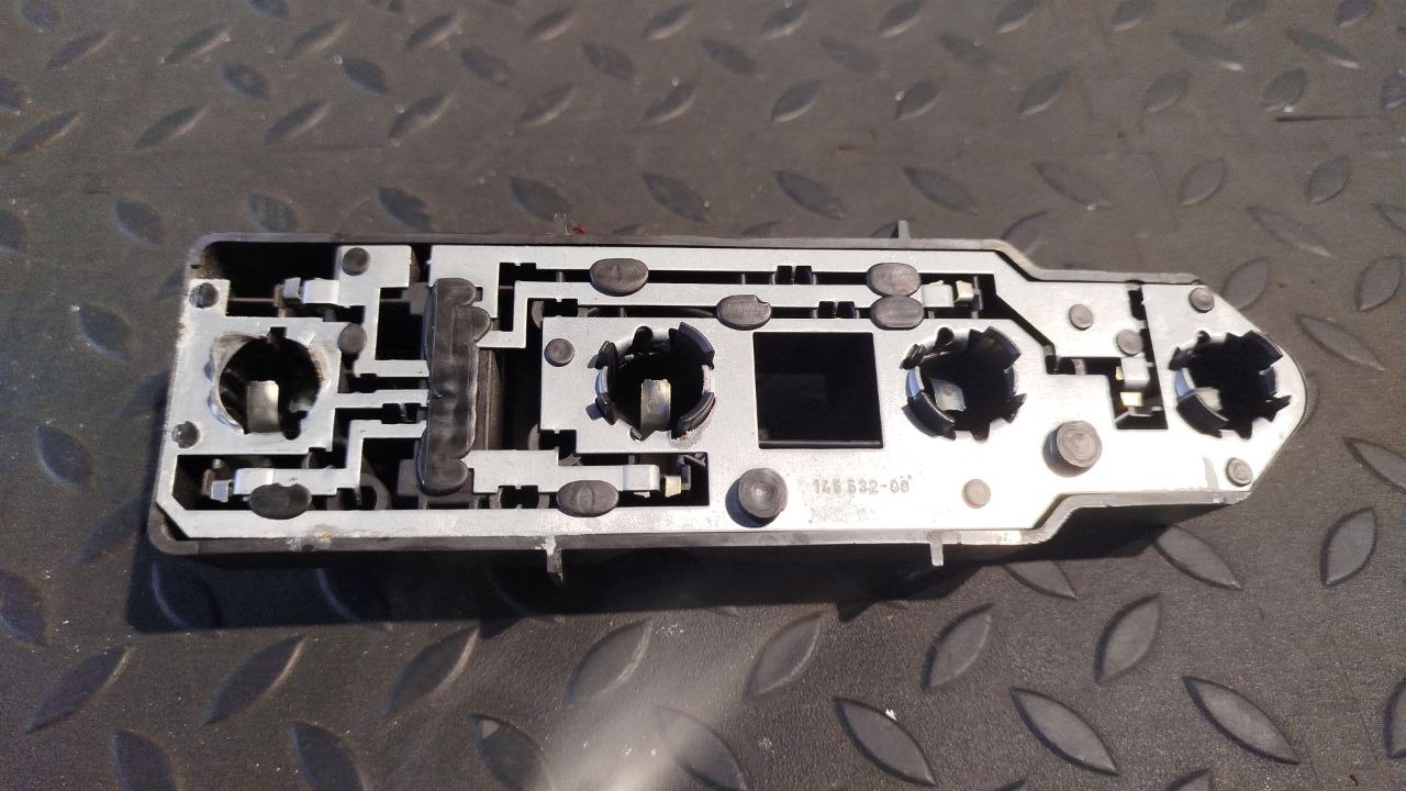 Плата заднего фонаря Mercedes C/W202 1993-2001