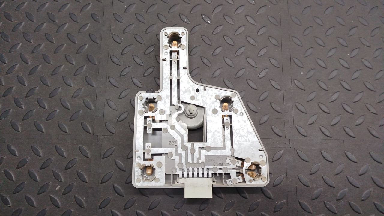 Плата заднего фонаря левая Mercedes C/W202 1993-2001