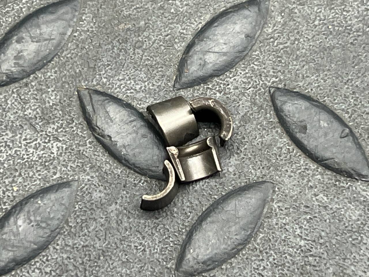 Сухарь клапана Ford Mondeo/3 2000-2007