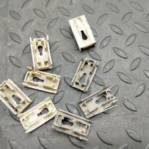 Клипса молдинга лобового стекла Mercedes Vito/W638 1996-2003