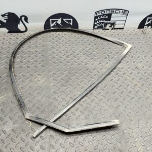 Уплотнитель двери передний левый Mercedes Vito/W638 1996-2003