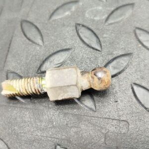 Кронштейн амортизатора багажника Mercedes Vito/W638 1996-2003