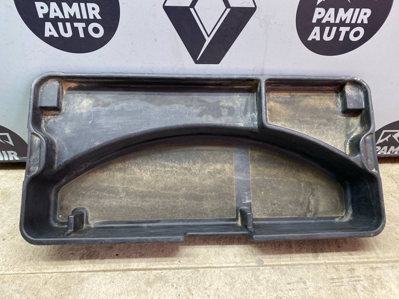 Ящик для инструментов Mercedes E/W211 2002-2009