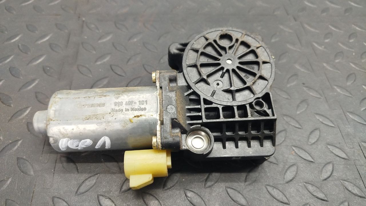 Моторчик стеклоподъемника передний левый Mercedes M/W163 1997-2005