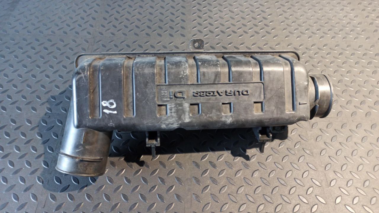 Резонатор воздушного фильтра Ford Transit 2000-2006