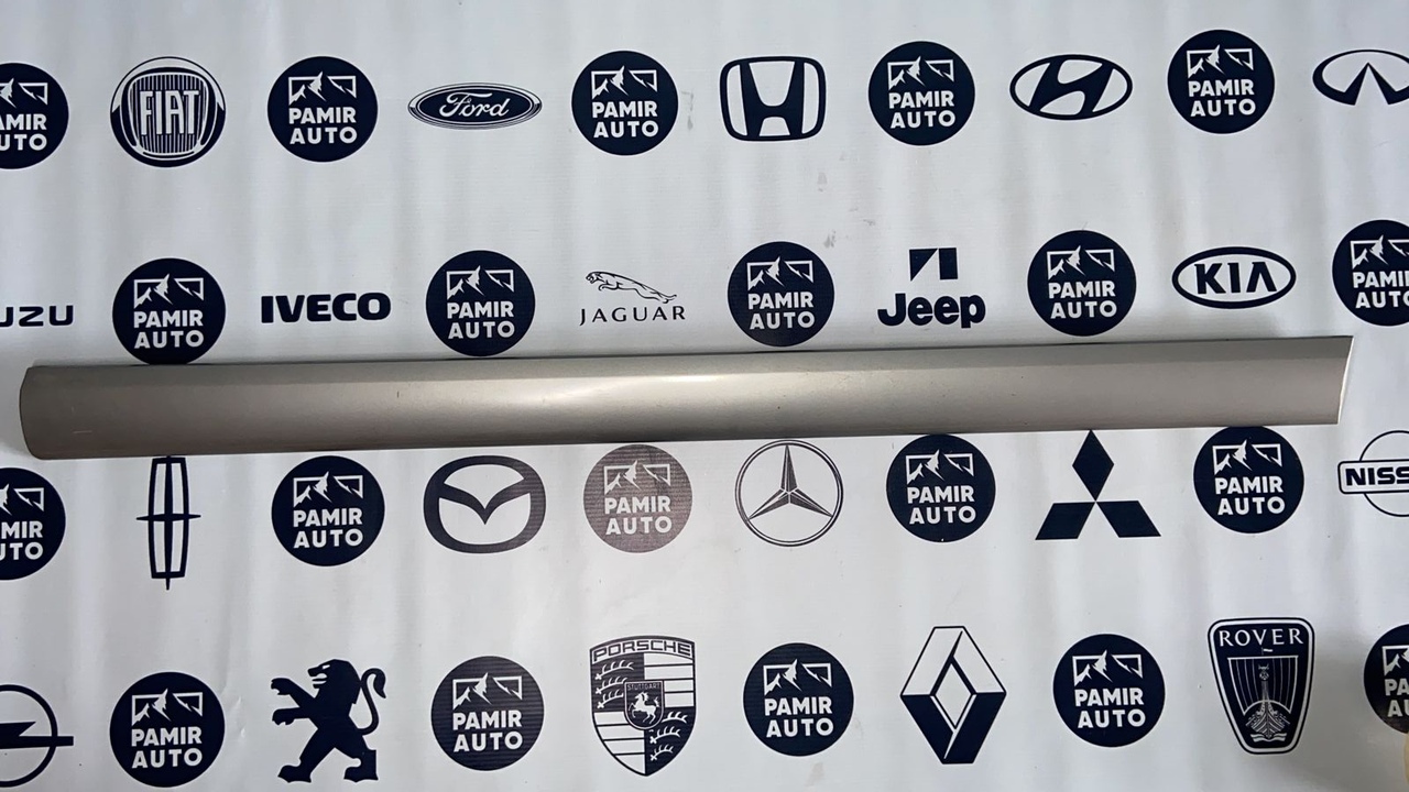 Молдинг двери передний правый Mercedes E/W210 1995-2003