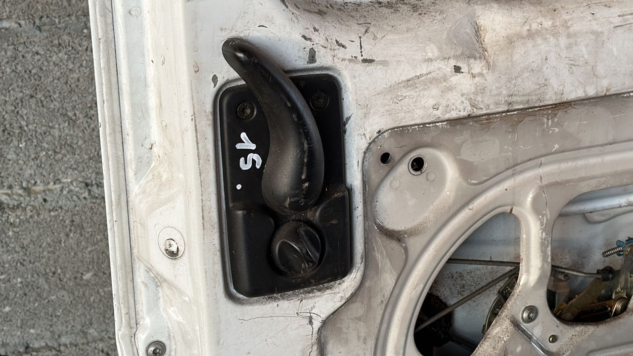 Ручка двери сдвижной правая Opel Movano/A 2003-2010