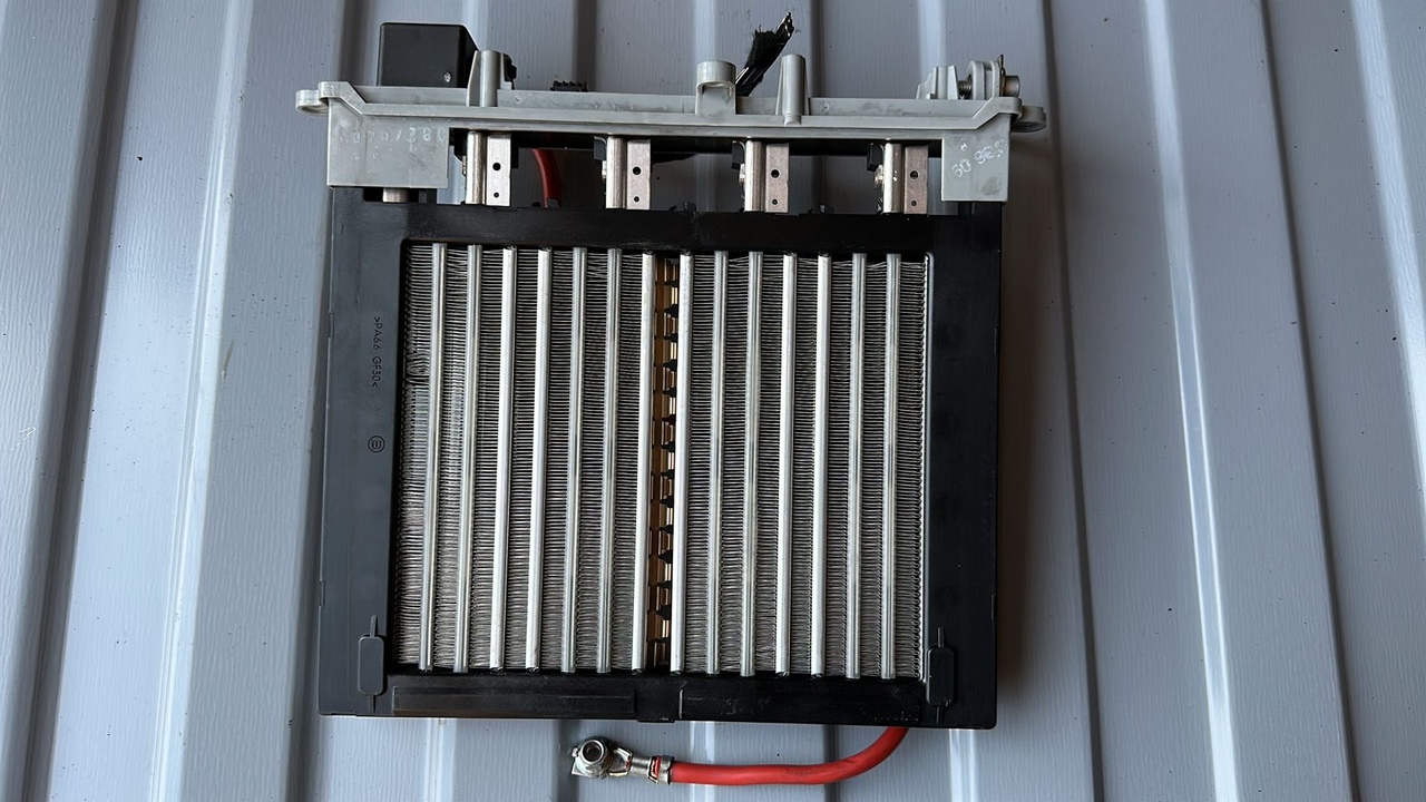 Радиатор отопителя электрический Mercedes E/W211 2002-2009