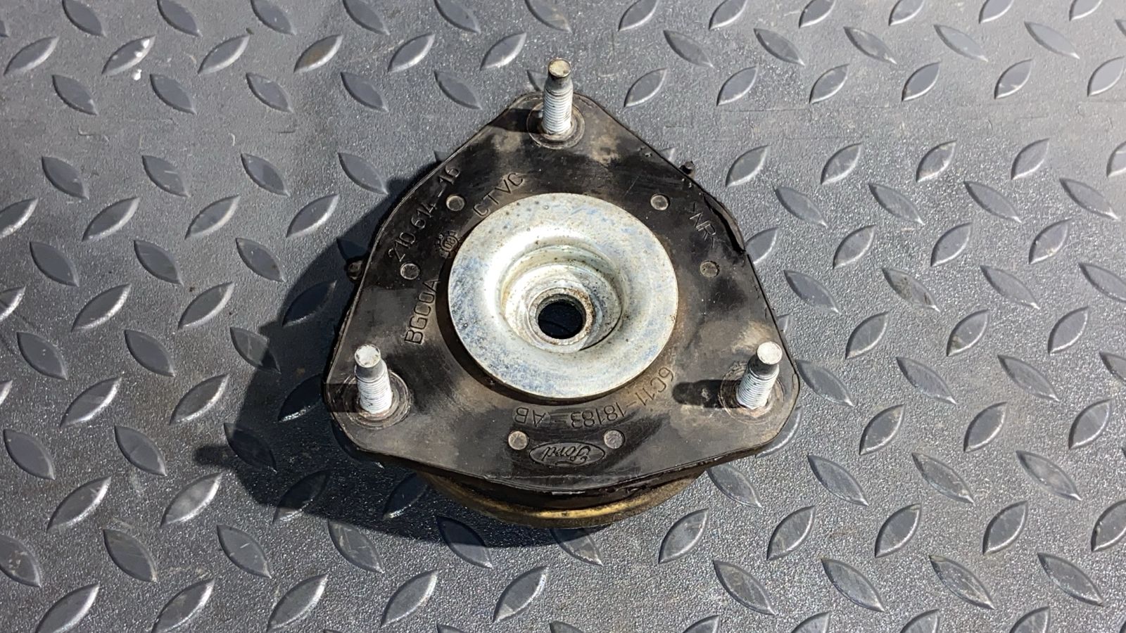 Опора амортизатора передняя Ford Transit 2006-2013