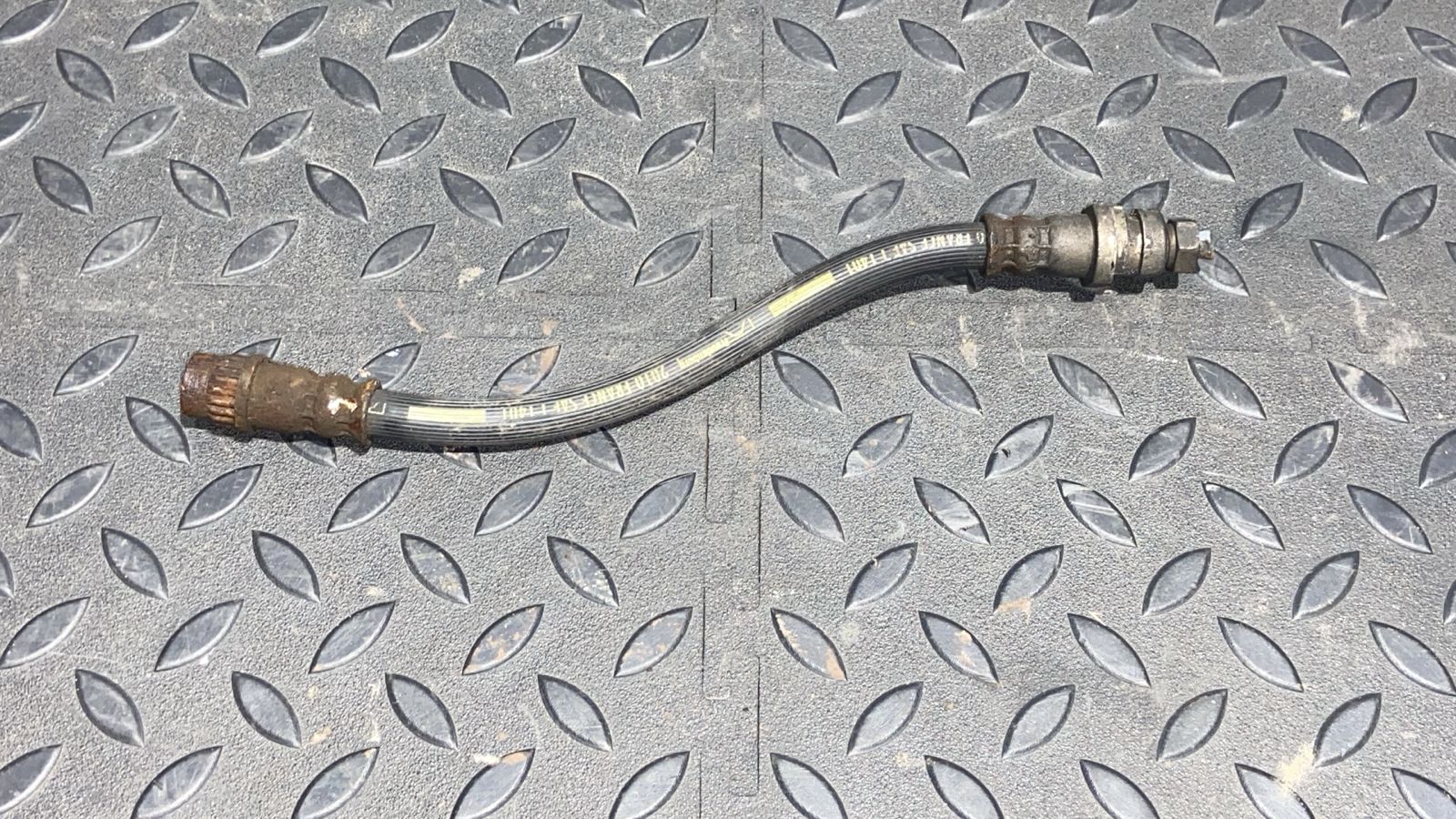 Шланг тормозной задний Renault Megane/2 2002-2009