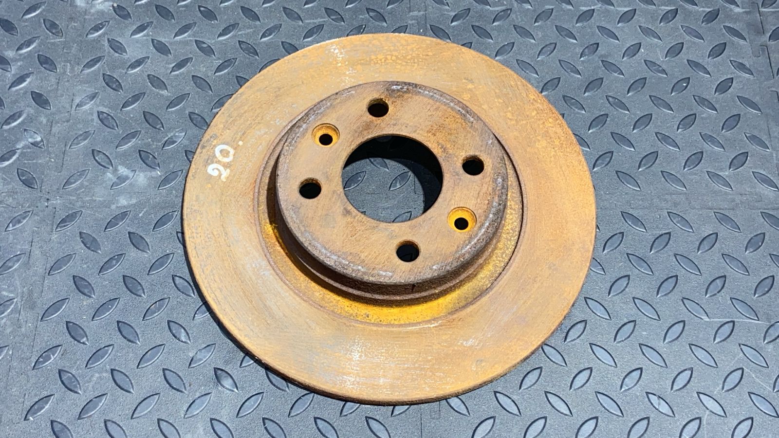 Диск тормозной передний Renault Sandero 2009-2014