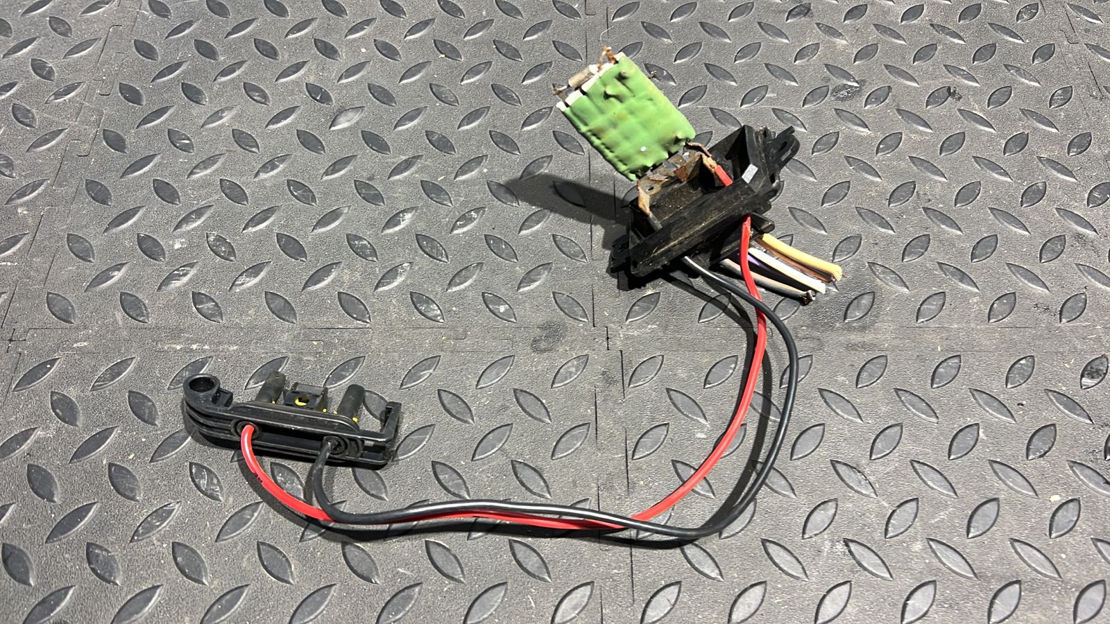 Резистор отопителя Renault Megane/2 2002-2009