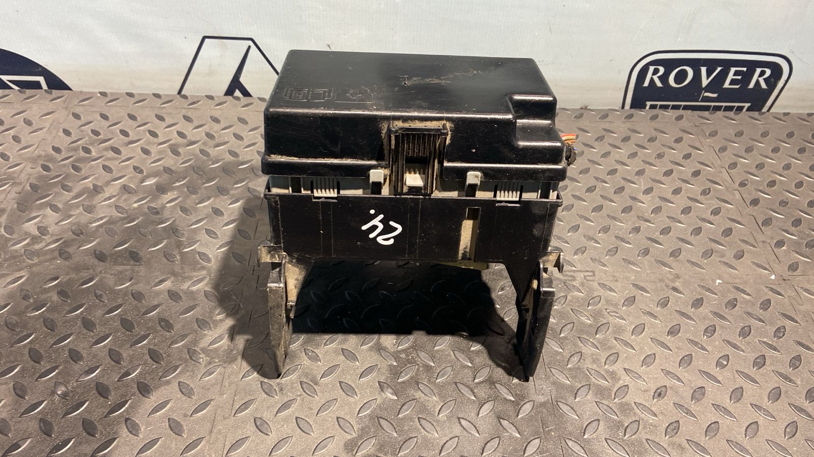 Блок предохранителей Ford Transit 2006-2013