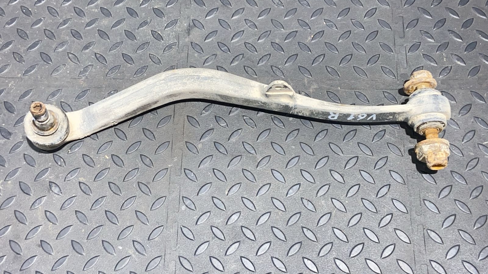 Рычаг задний правый Mercedes M/W163 1997-2005