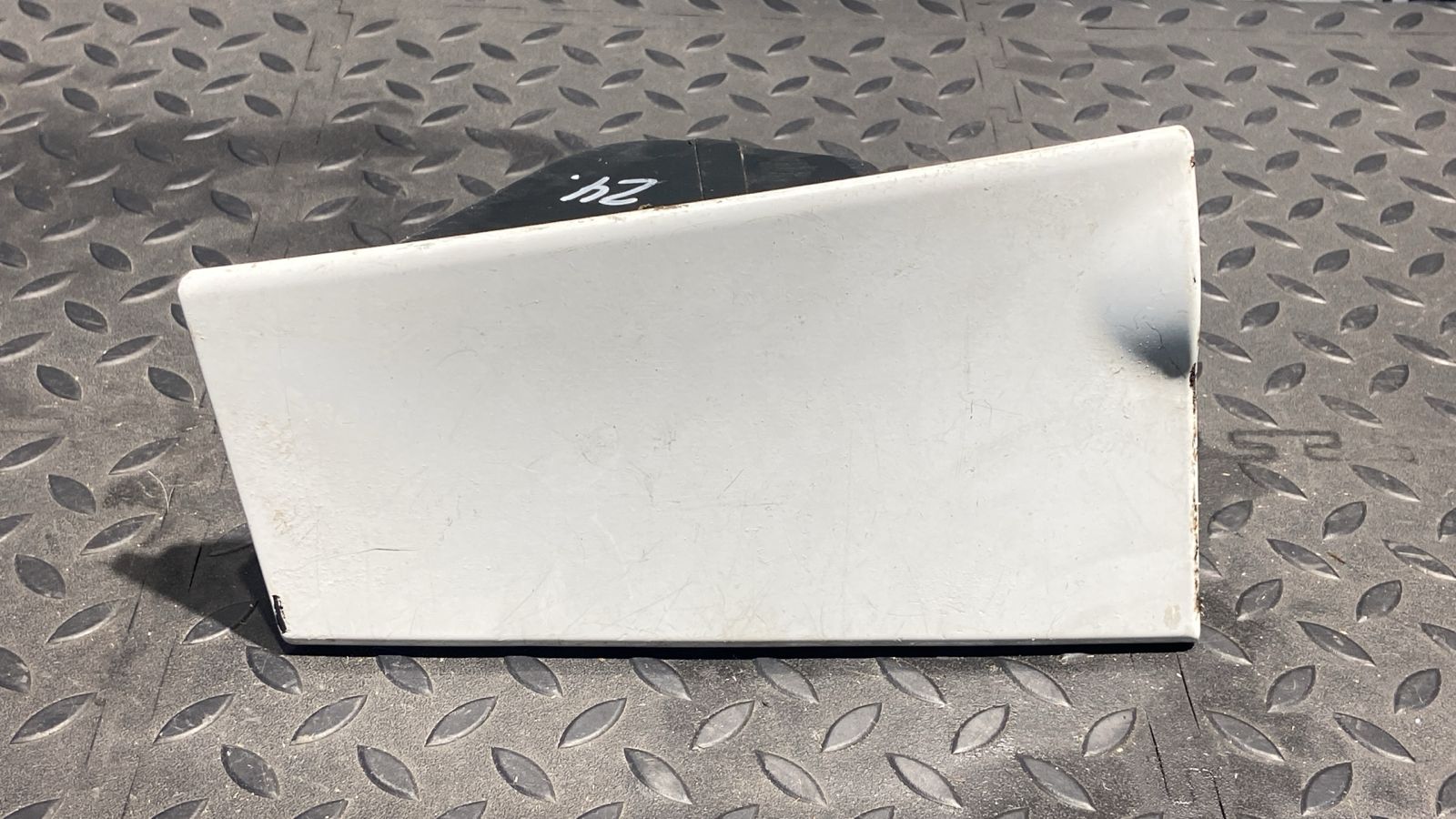 Лючок бензобака Ford Transit 2006-2013