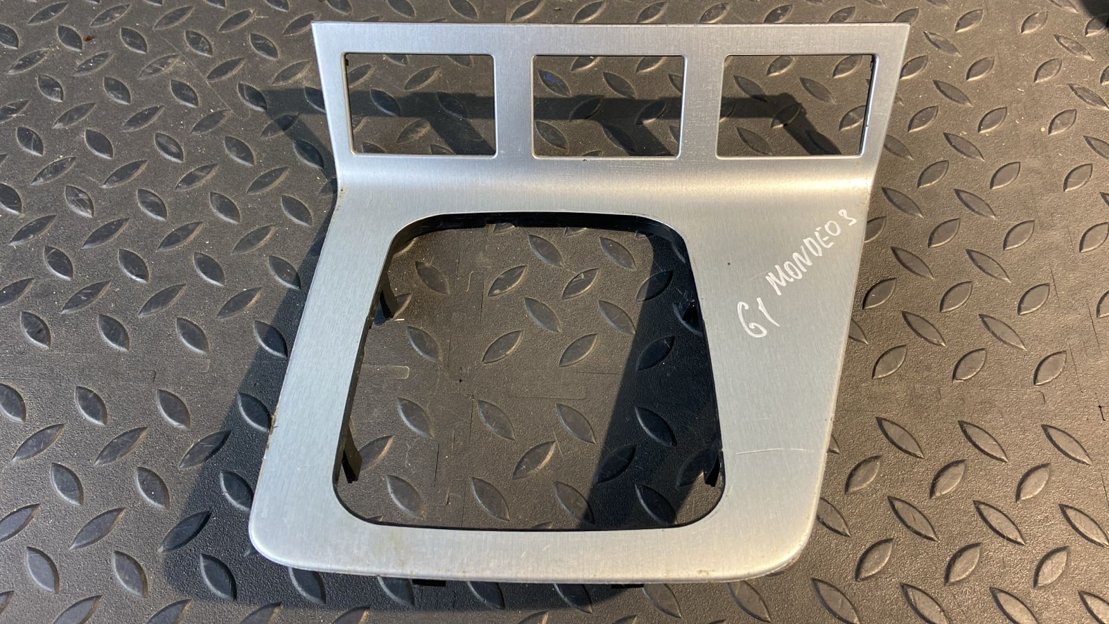 Накладка на кулису МКПП Ford Mondeo/3 2000-2007