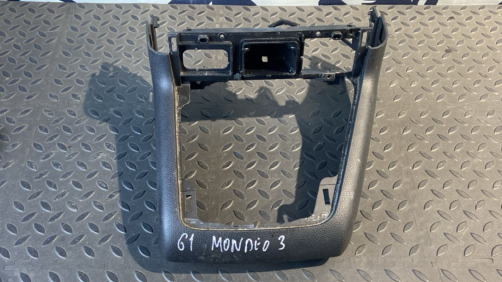 Накладка на кулису МКПП Ford Mondeo/3 2000-2007