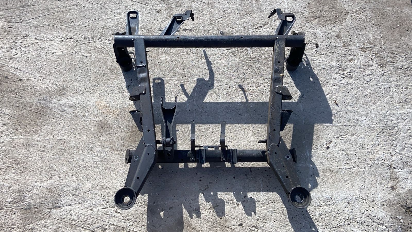 Балка передняя (Подрамник) Mercedes Vito/W638 1996-2003