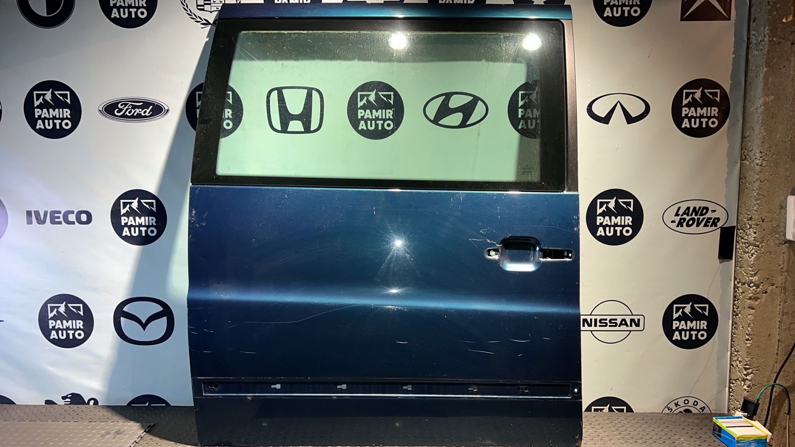 Дверь сдвижная правая Mercedes Vito/W638 1996-2003