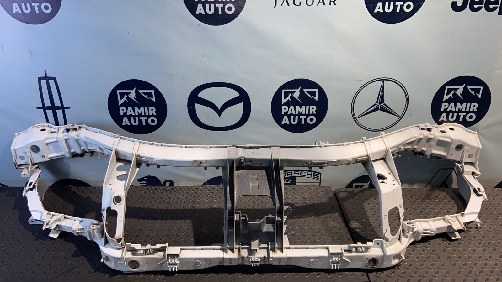 Панель передняя (Телевизор) Ford C-Max 2003-2010