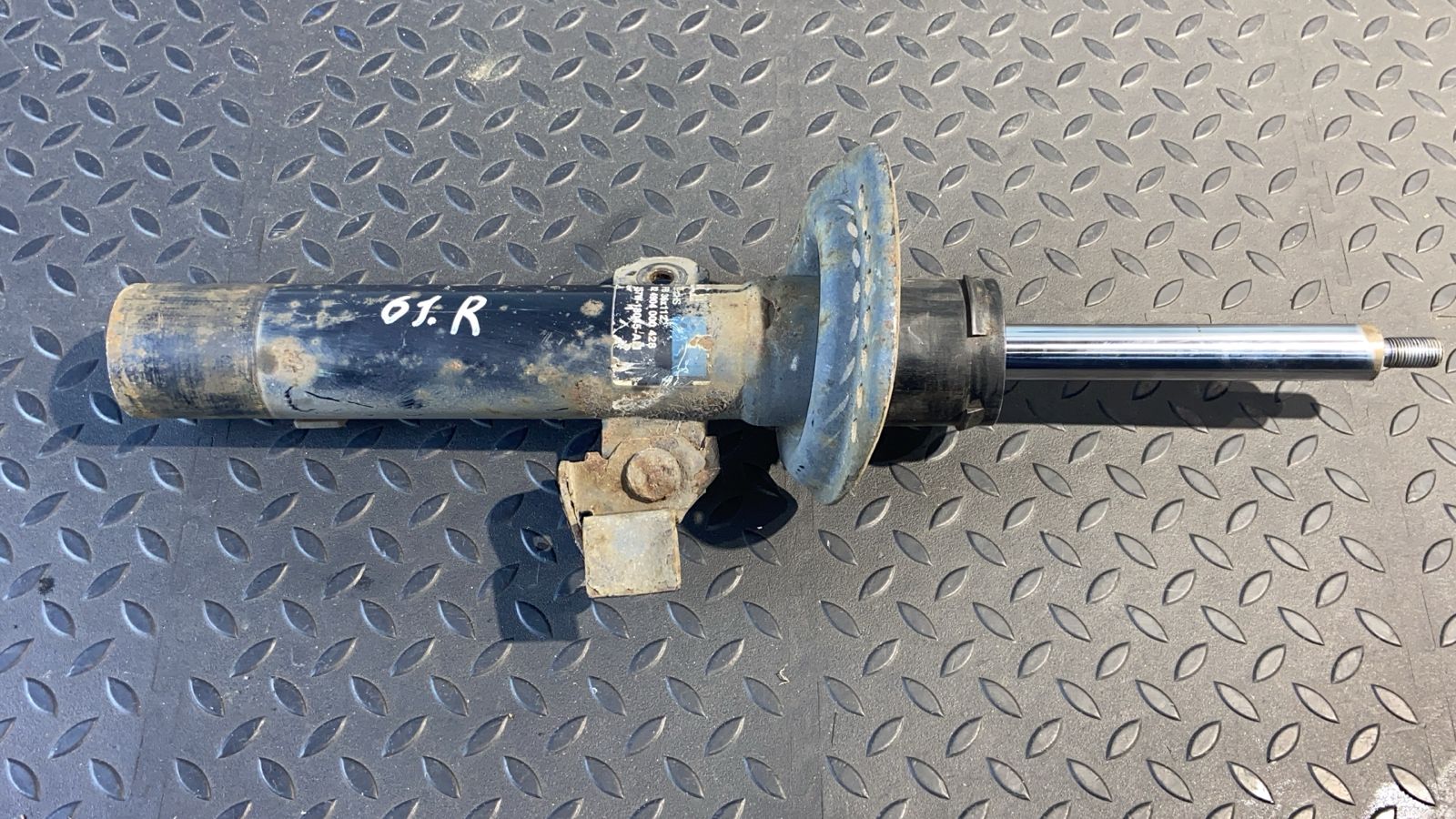 Амортизатор передний правый Ford Mondeo/3 2000-2007