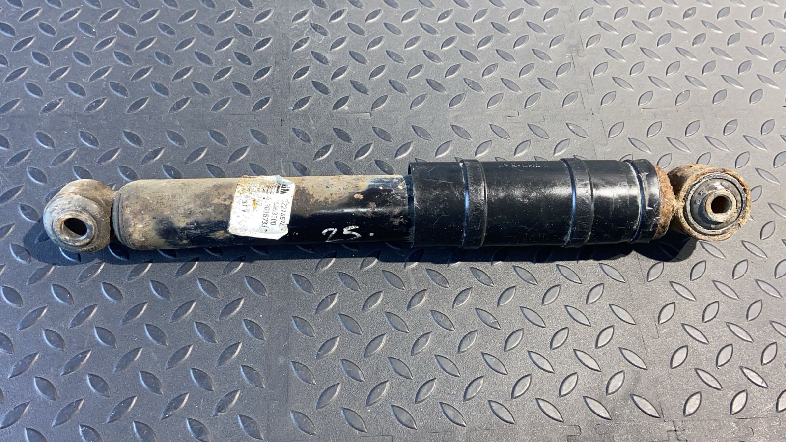 Амортизатор задний Opel Zafira/B 2005-2014